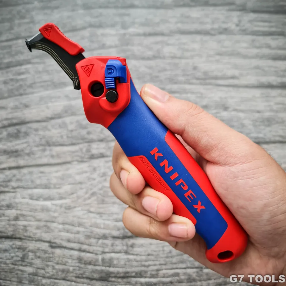 Dao Rọc Cáp Knipex 16 50 145 SB Có Chấn Bảo Vệ Lõi Cáp (Sản Phẩm Mới 2024)