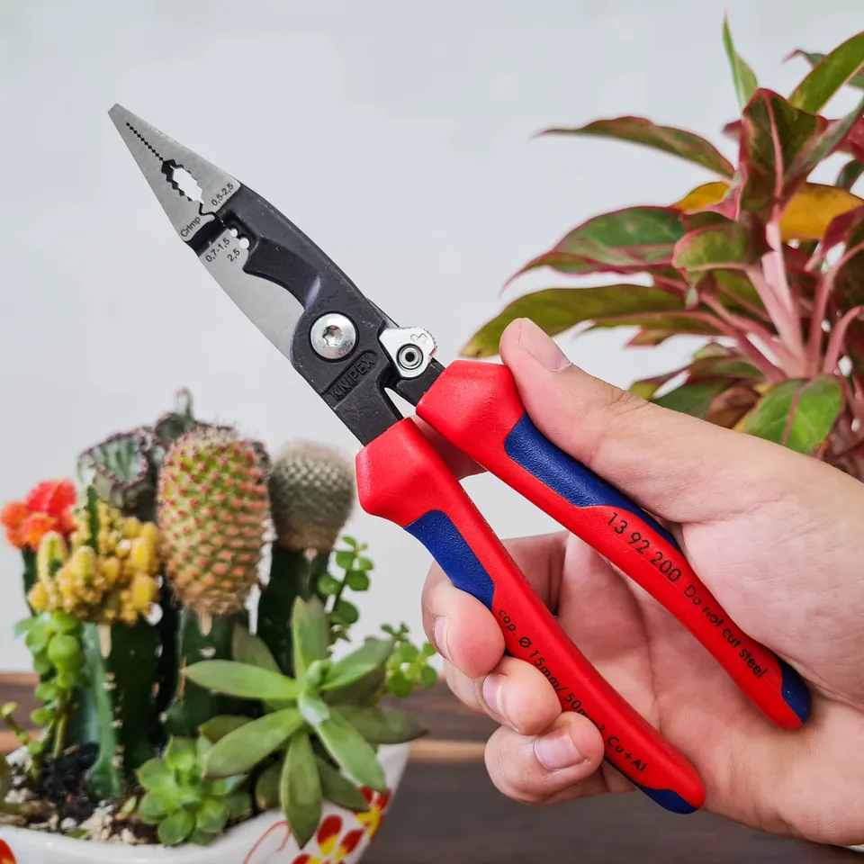Kìm Lắp Điện 6 Chức Năng Knipex 13 92 200 Tay Cầm Êm