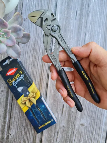 Kìm Mỏ Lết Knipex 86 01 180 XMAS Chiều Dài 180mm Phiên Bản Giáng Sinh 2023